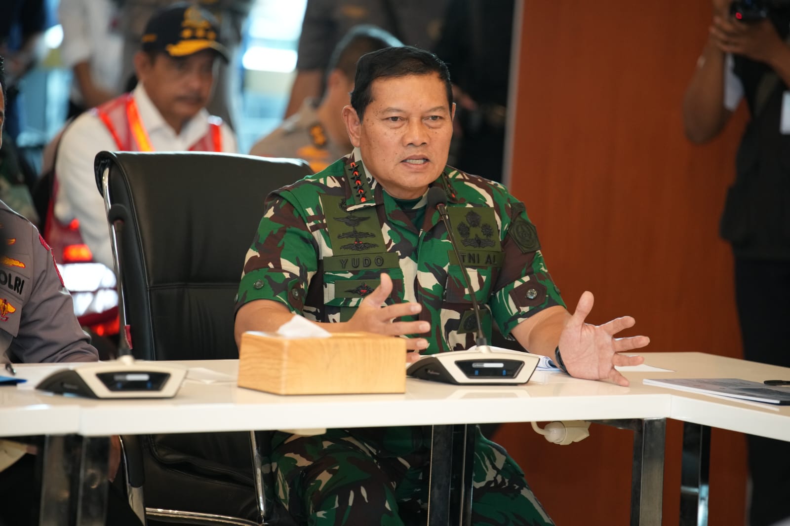 Tinjau Pelabuhan Merak, Panglima TNI: Dalam Penyeberangan Mudik Lebaran, ABK Wajib Sosialisasi di Kapal