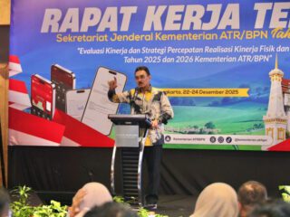 Tutup Rakernis Setjen Kementrian ATR/BPN 2025, Sekjen Dalu Agung: Tata Usaha Punya Peran Strategis Dukung Kelancaran Kerja Teknis dan Layanan Publik