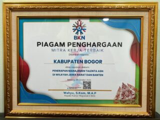 Pemkab Bogor Raih Dua Penghargaan Sekaligus Sebagai Mitra Kerja Terbaik dari BKN