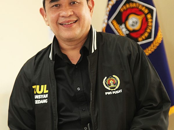 Keluarga Besar PWI Berduka, Sekjen PWI Pusat Zulmansyah Sekedang Tutup Usia