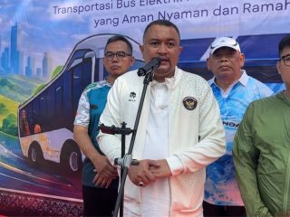Rudy Susmanto Luncurkan Bus Listrik, Dorong Transportasi Publik Ramah Lingkungan