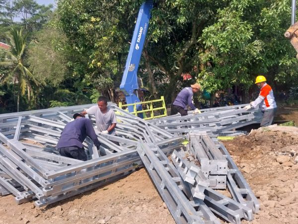 Pemkab Bogor Mulai Pemasangan Jembatan Bailey Cigoha di Antajaya
