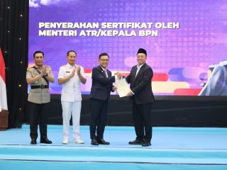 Menteri Nusron Serahkan Sertipikat Hak Pakai untuk Lemhannas RI: Perkuat Kepastian Hukum Aset Negara