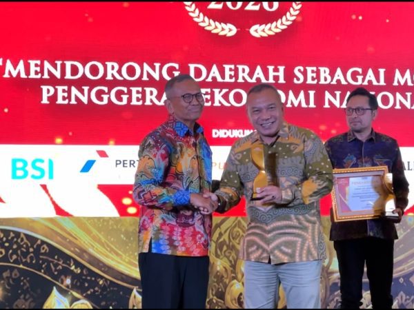 Rudy Susmanto Raih Penghargaan Disway Top Regional Leader Awards 2026 Kategori Pengembangan Infrastruktur dan Konektivitas Daerah Terbaik