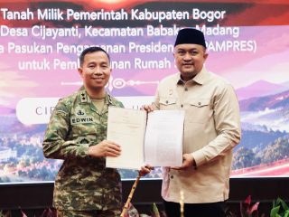 Rudy Susmanto Serahkan Hibah Lahan kepada Paspampres Untuk Pembangunan Rumah Susun