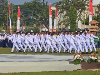 Paskibraka Kabupaten Bogor Tuntaskan Tugas Pengibaran Bendera Merah Putih