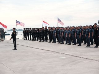 Bea Cukai RI-Malaysia Sita Jutaan Rokok Ilegal