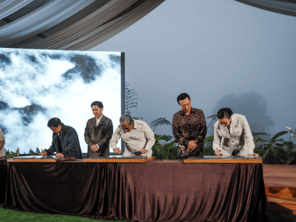 EIGER Nature Diresmikan, Menteri Pariwisata Apresiasi Komitmen Wisata Alam Berkelanjutan